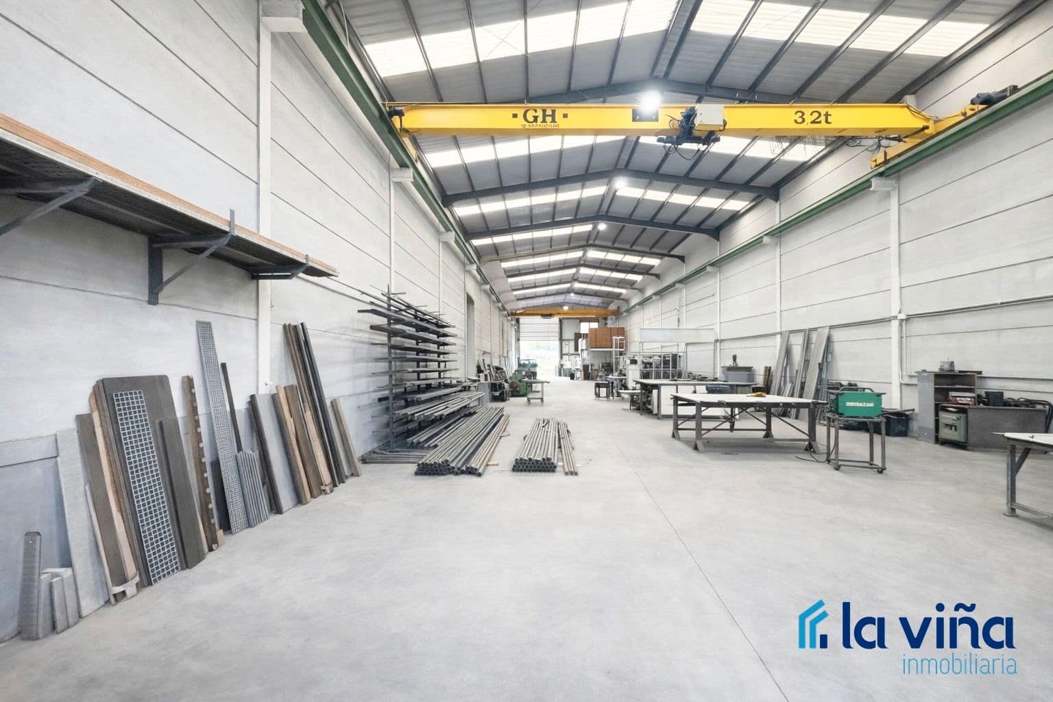 Kaupallinen myytävänä paikassa Antequera - 450 000 € (Ref: 9650893)