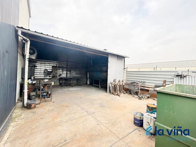 Kaupallinen myytävänä paikassa Antequera - 450 000 € (Ref: 9650893)