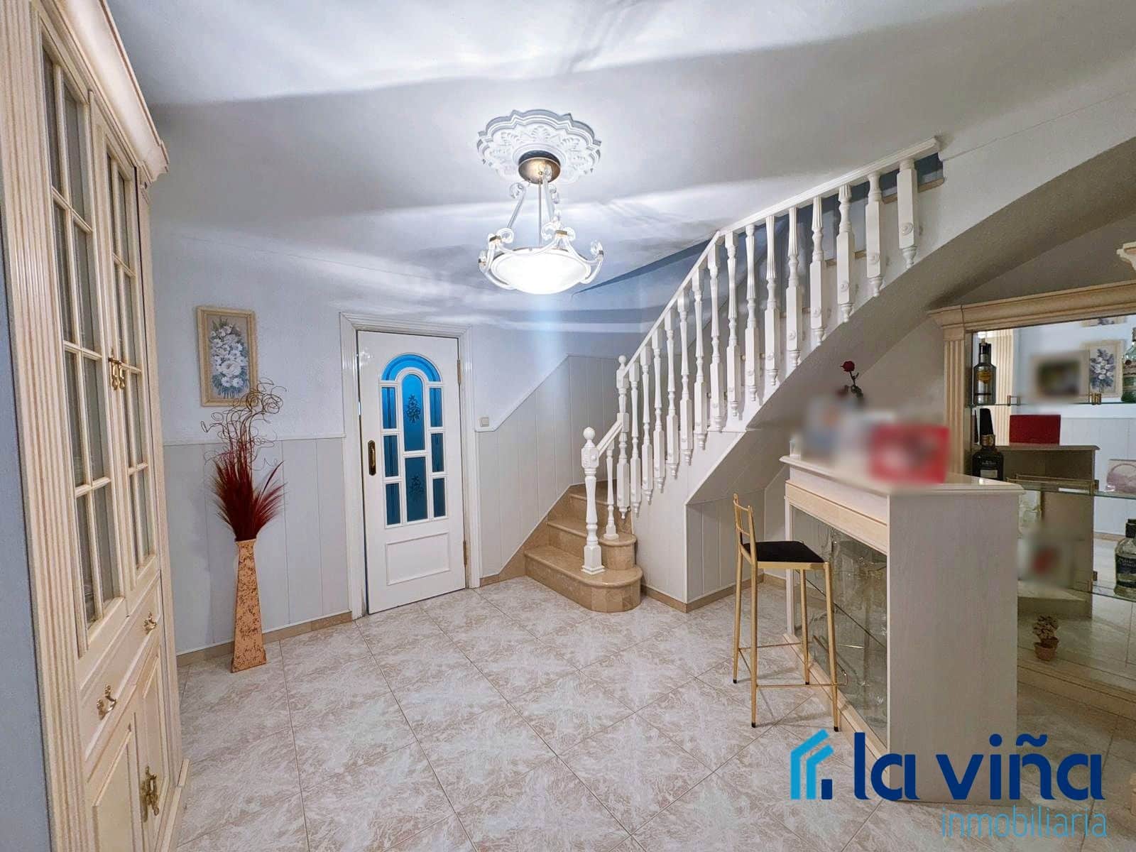 2 bedroom Townhouse for sale in La Roda de Andalucia - € 95,000 (Ref: 9675135)