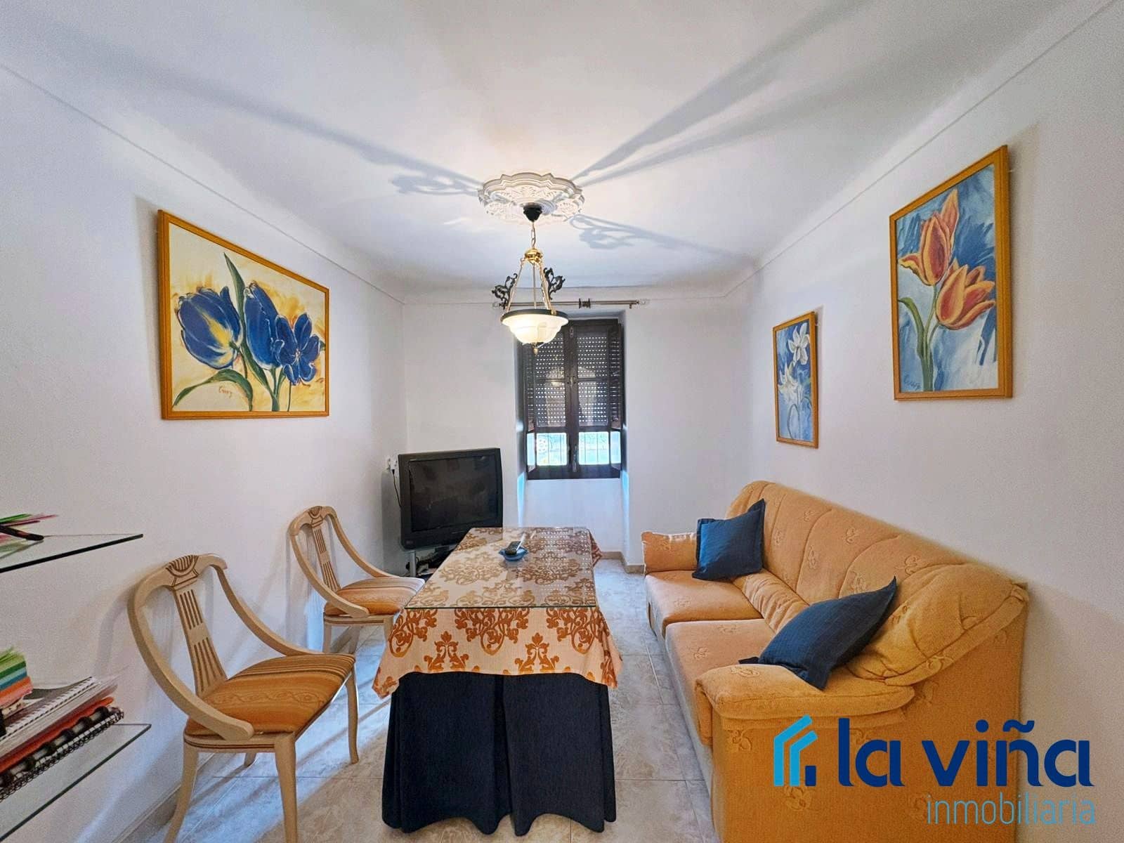 2 bedroom Townhouse for sale in La Roda de Andalucia - € 95,000 (Ref: 9675135)
