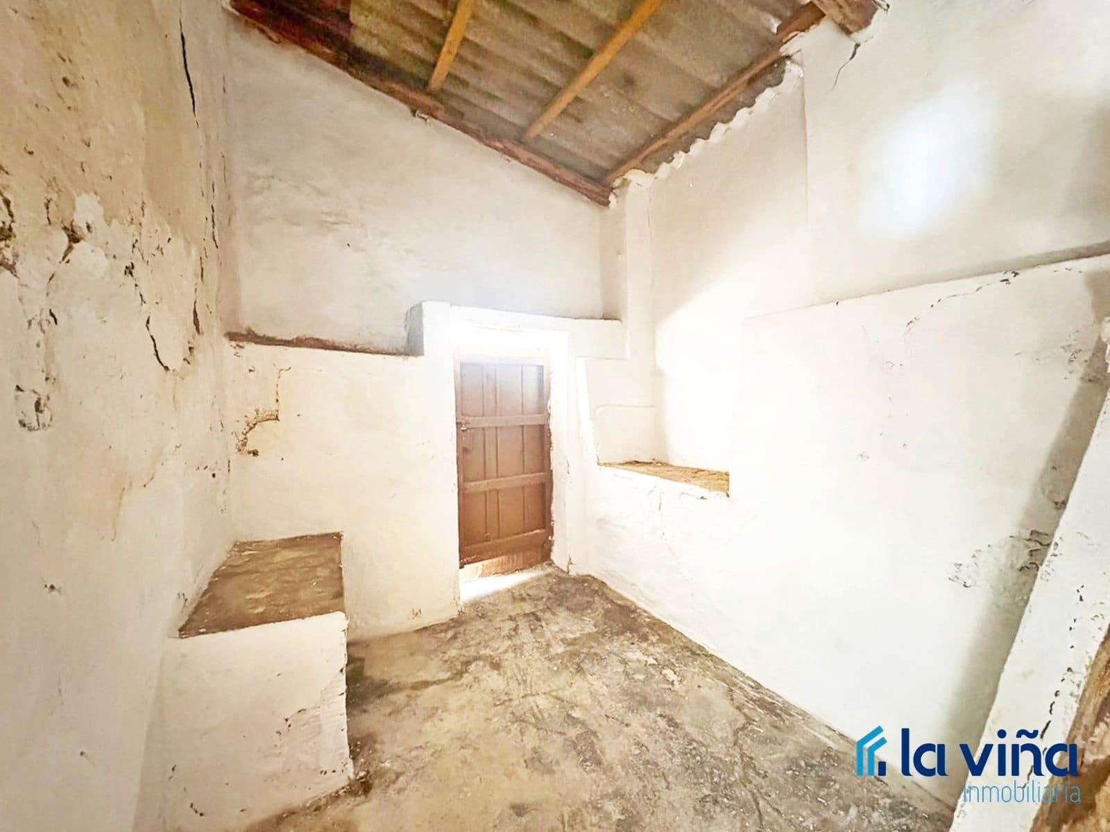 5 bedroom Villa for sale in Iznajar - € 25,900 (Ref: 9688501)