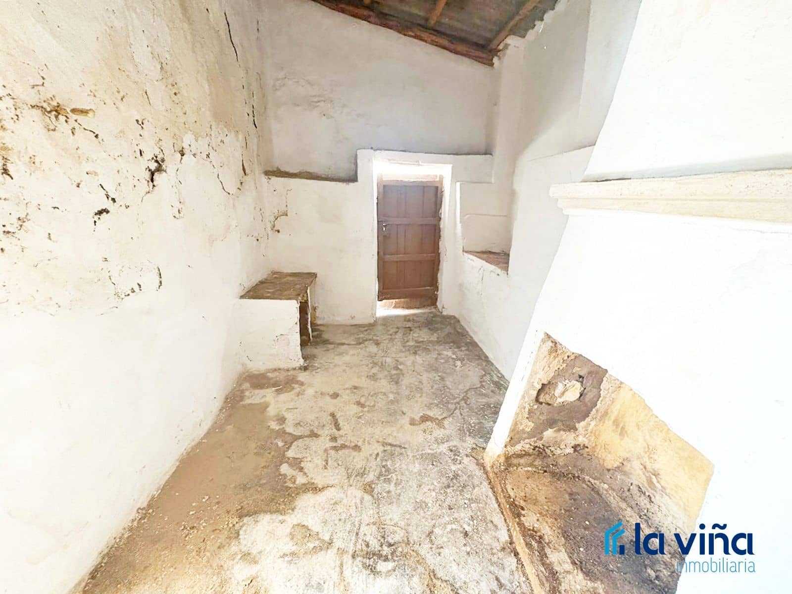 5 bedroom Villa for sale in Iznajar - € 25,900 (Ref: 9688501)