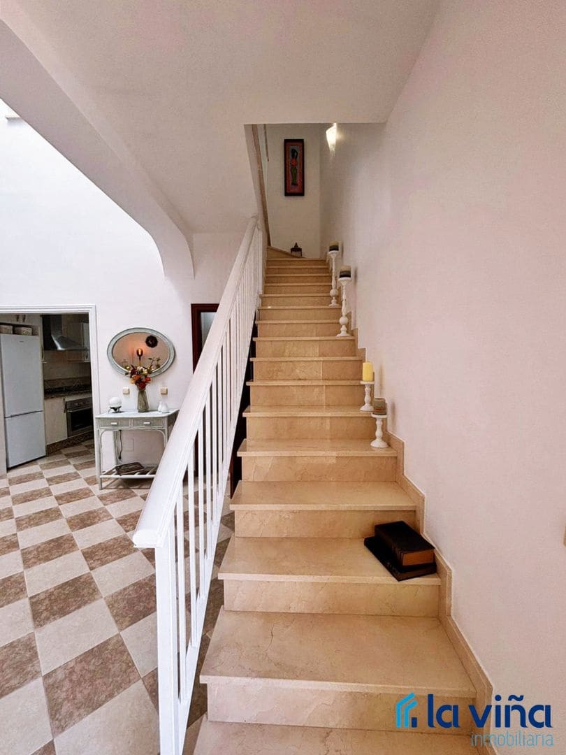 Casa de 4 habitaciones en Mollina en venta - 250.000 € (Ref: 9723560)