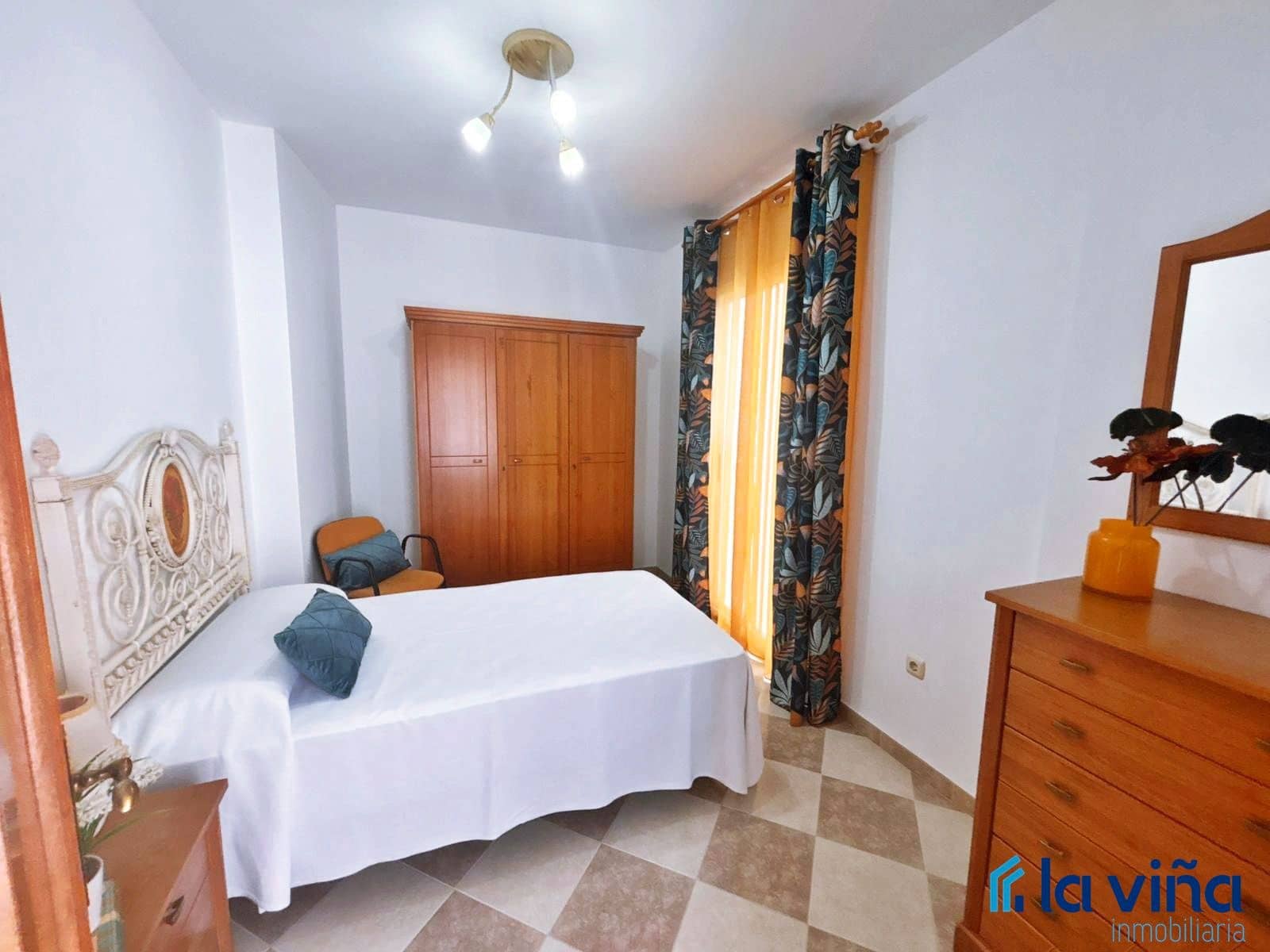 Casa de 4 habitaciones en Mollina en venta - 250.000 € (Ref: 9723560)