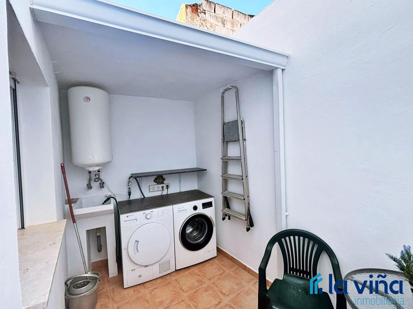 Casa de 4 habitaciones en Mollina en venta - 250.000 € (Ref: 9723560)
