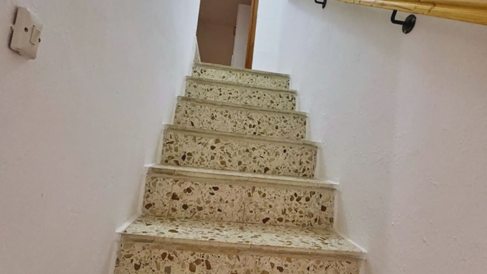 3 bedroom Townhouse for sale in Iznajar - € 53,000 (Ref: 9733429)