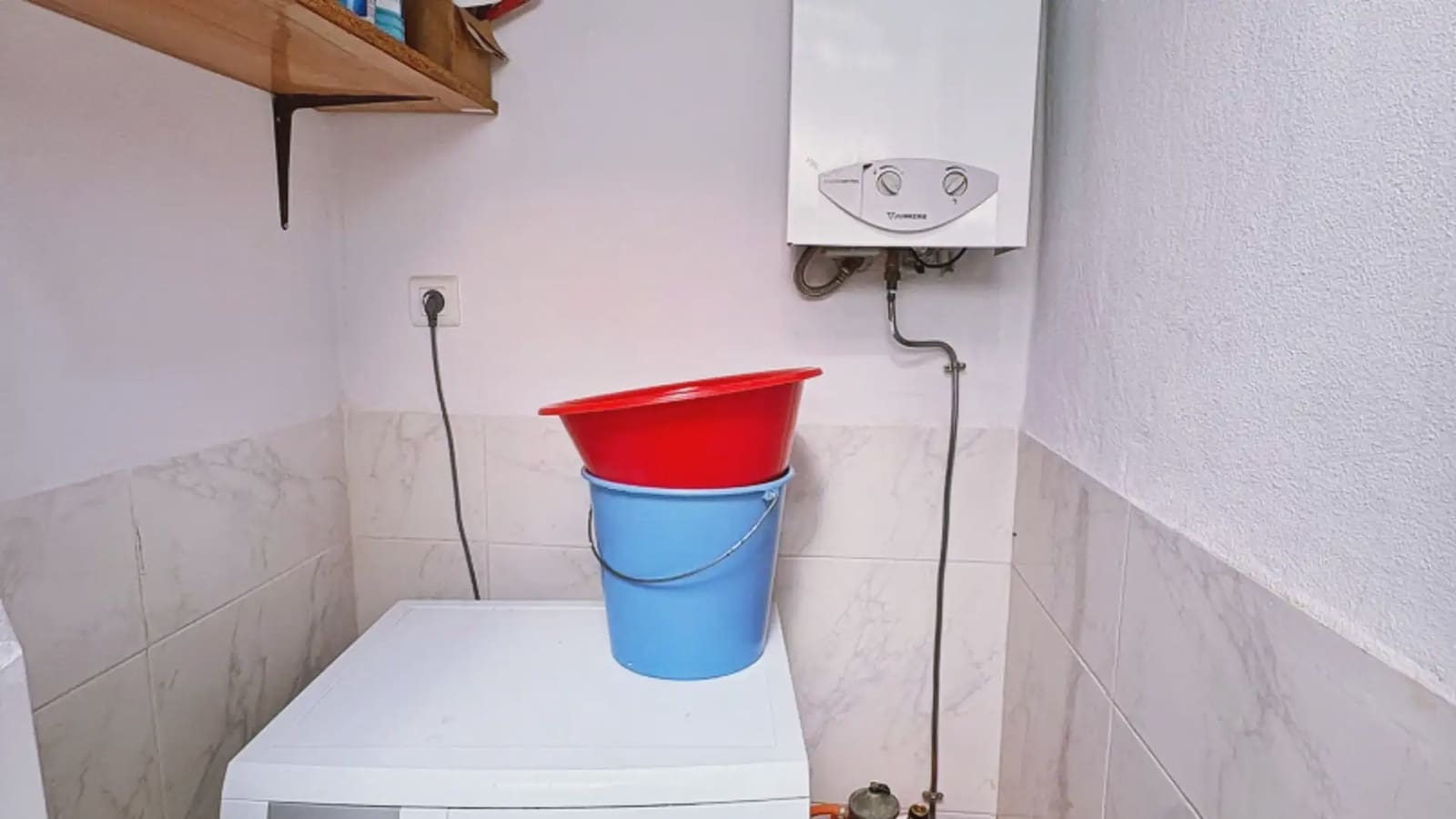 3 bedroom Townhouse for sale in Iznajar - € 53,000 (Ref: 9733429)