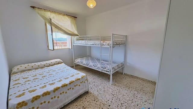 3 bedroom Townhouse for sale in Iznájar - € 53,000 (Ref: 9733429)