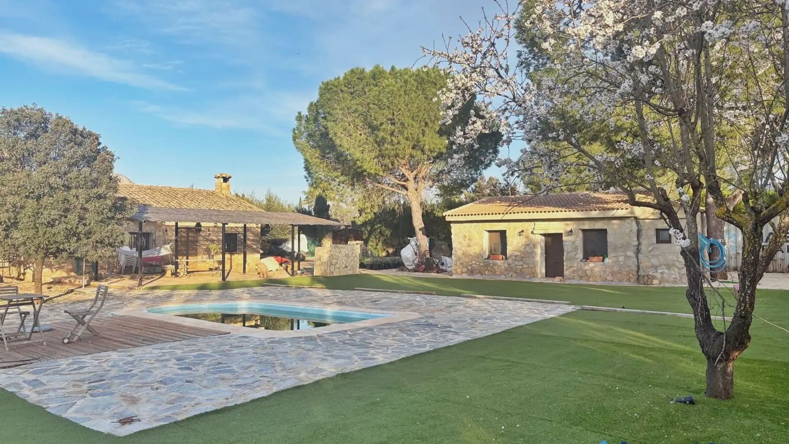 3 bedroom Finca/Country House for sale in Antequera - € 320,000 (Ref: 9734096)