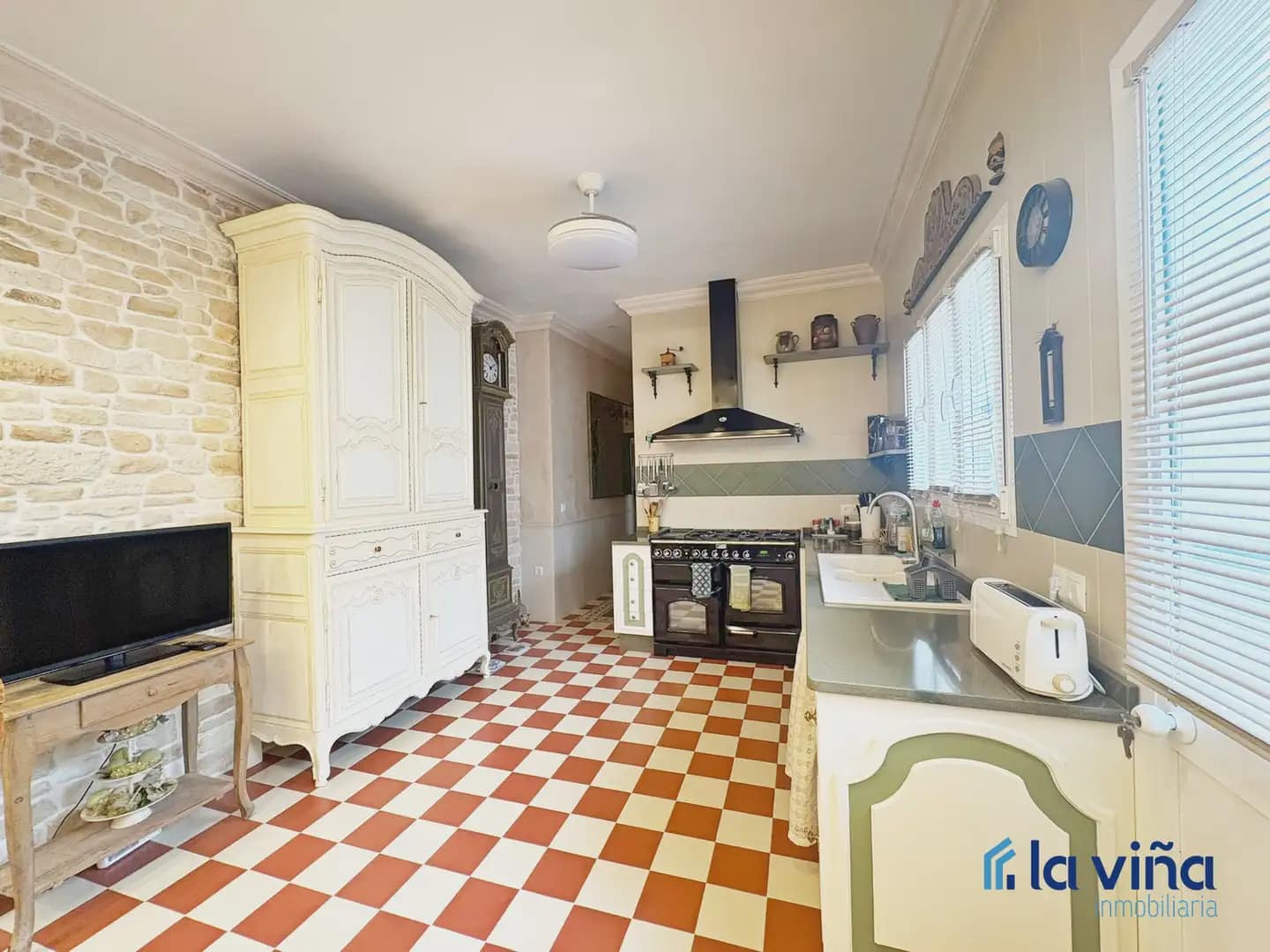 4 bedroom Townhouse for sale in Aguadulce - € 168,000 (Ref: 9761524)