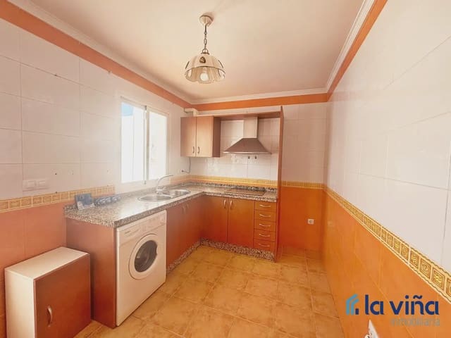 3 soverom Hus til salgs i Humilladero med svømmebasseng - € 220 000 (Ref: 9789459)