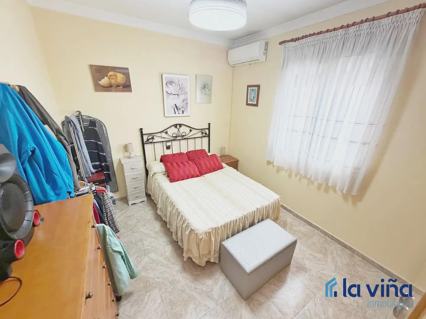 3 bedroom Villa for sale in Fuente de Piedra with pool garage - € 379,900 (Ref: 9798399)