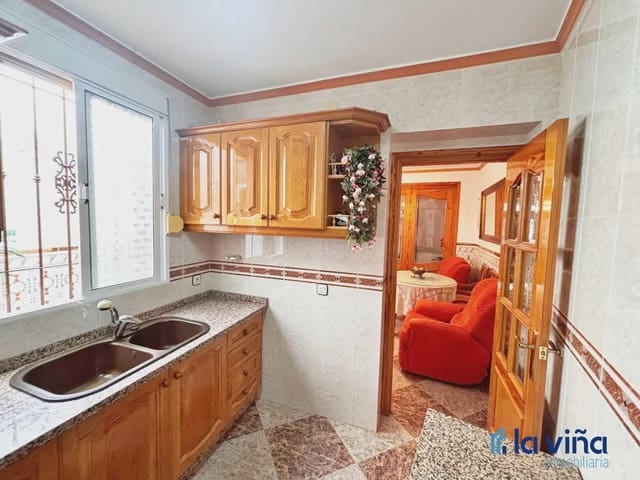 3 soverom Hus til salgs i Encinas Reales - € 85 000 (Ref: 9850182)