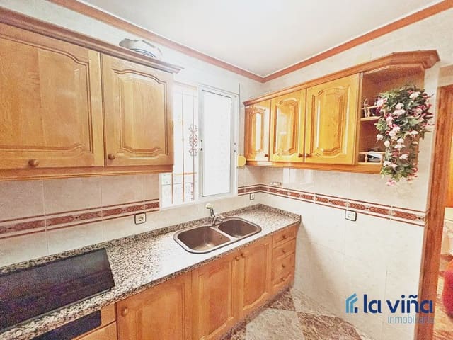 3 soverom Hus til salgs i Encinas Reales - € 85 000 (Ref: 9850182)