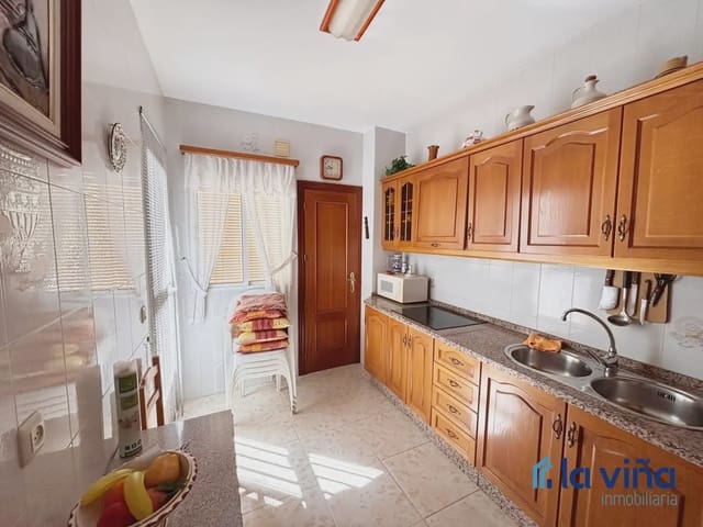4 soveværelse Byhus til salg i Encinas Reales - € 75.000 (Ref: 9858732)