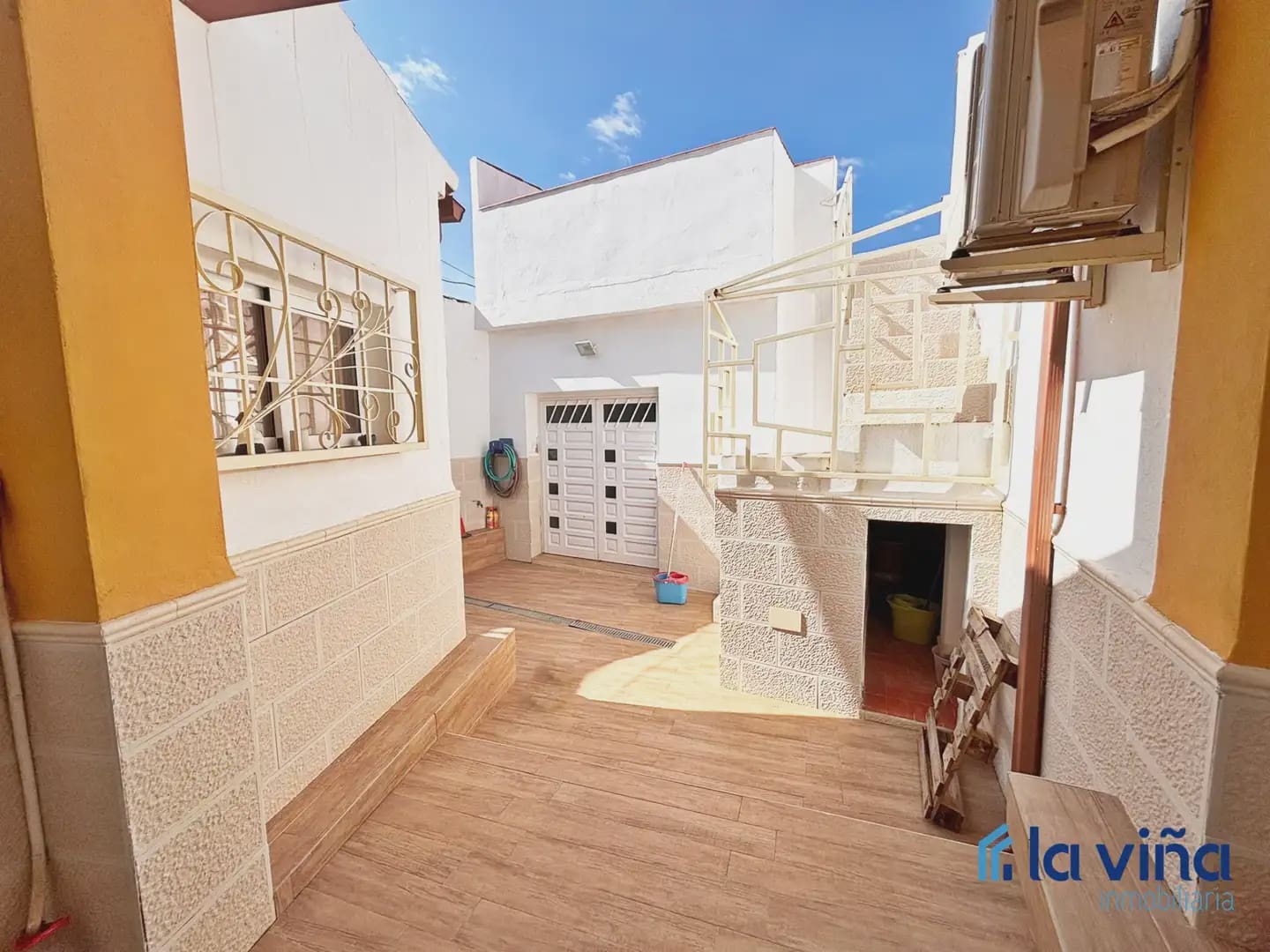 1 bedroom Townhouse for sale in Humilladero - € 120,000 (Ref: 9866209)