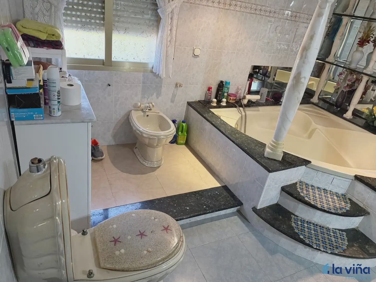 4 soverom Villa til salgs i Loja med garasje - € 360 000 (Ref: 9880316)