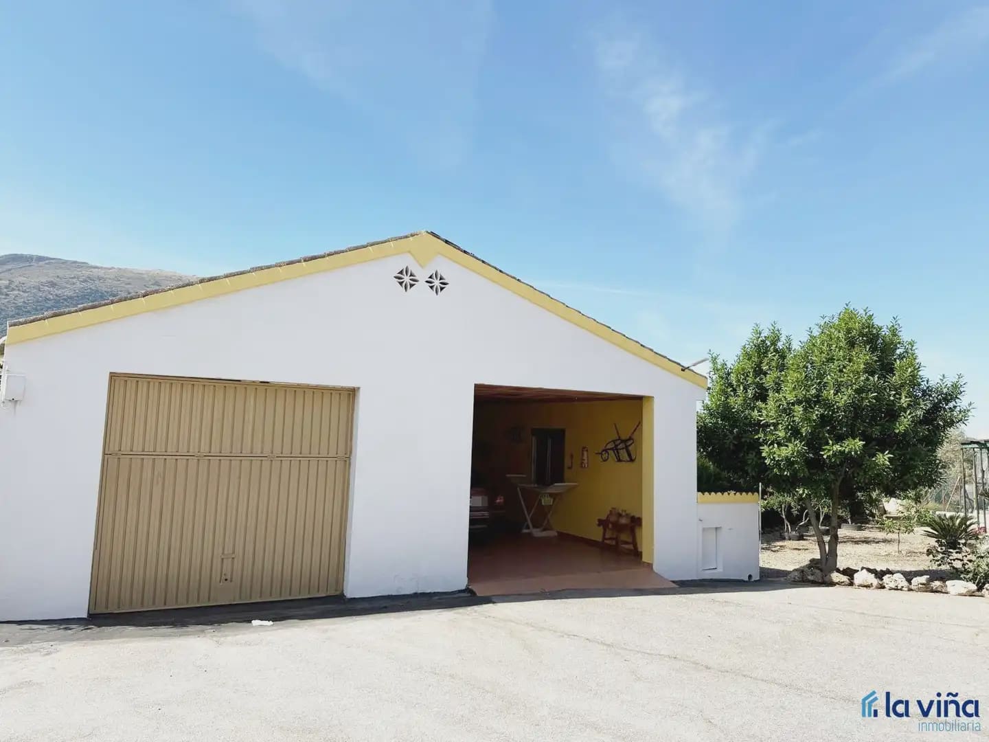 4 soverom Villa til salgs i Loja med garasje - € 360 000 (Ref: 9880316)