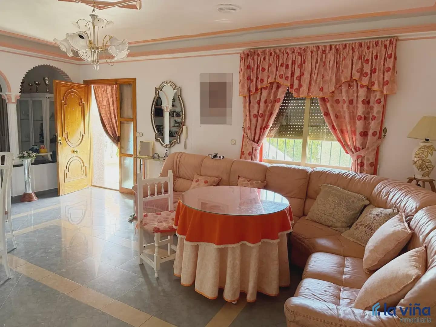 4 soverom Villa til salgs i Loja med garasje - € 360 000 (Ref: 9880316)