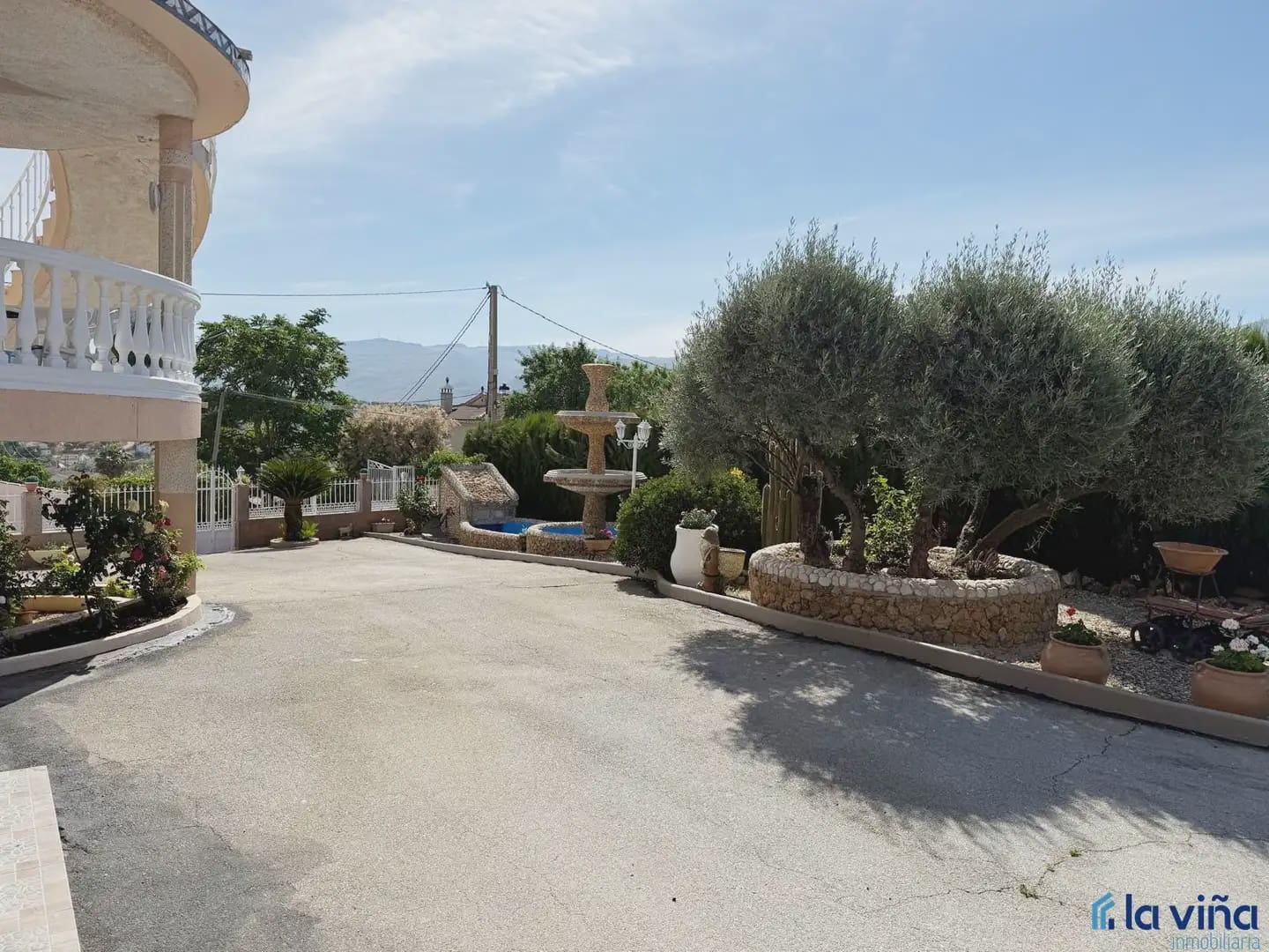 4 soverom Villa til salgs i Loja med garasje - € 360 000 (Ref: 9880316)