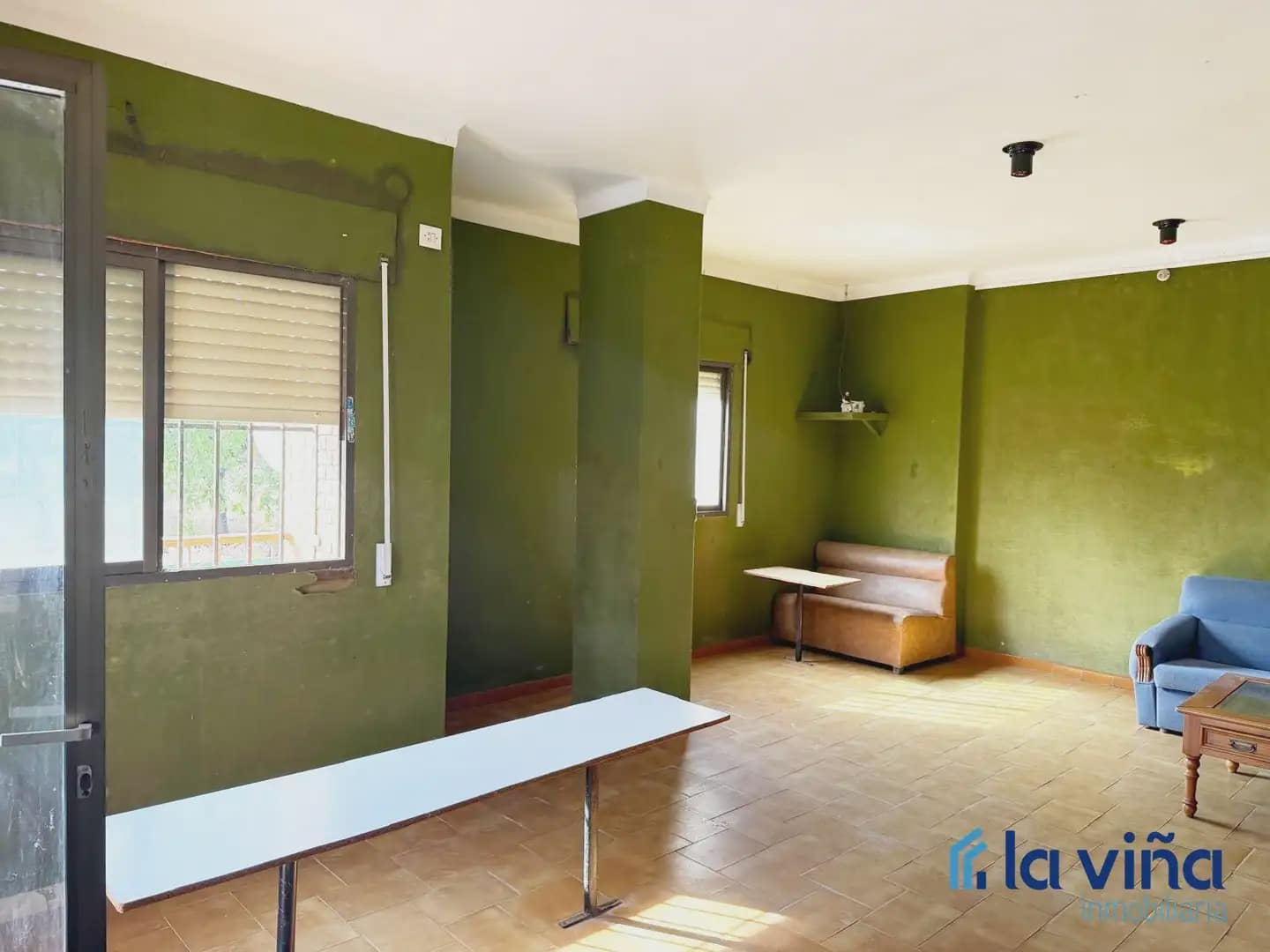 4 bedroom Townhouse for sale in Loja with garage - € 310,000 (Ref: 9880432)
