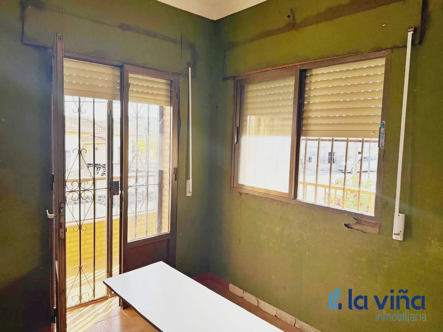 4 bedroom Townhouse for sale in Loja with garage - € 310,000 (Ref: 9880432)