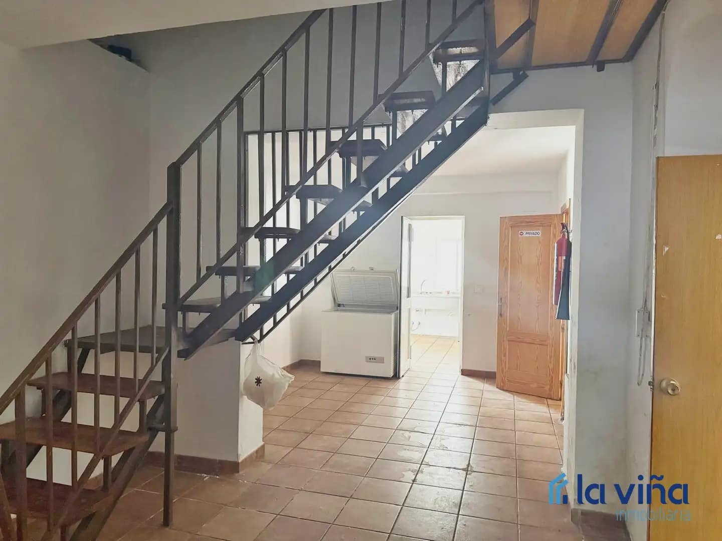 4 bedroom Townhouse for sale in Loja with garage - € 310,000 (Ref: 9880432)