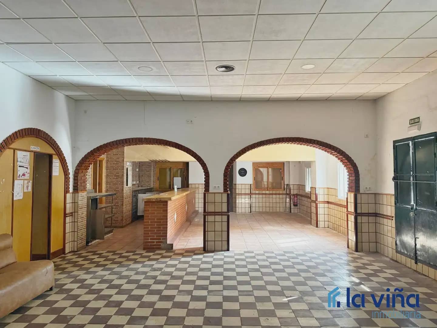 4 bedroom Townhouse for sale in Loja with garage - € 310,000 (Ref: 9880432)