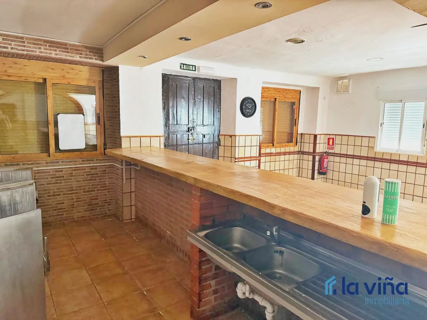 4 bedroom Townhouse for sale in Loja with garage - € 310,000 (Ref: 9880432)