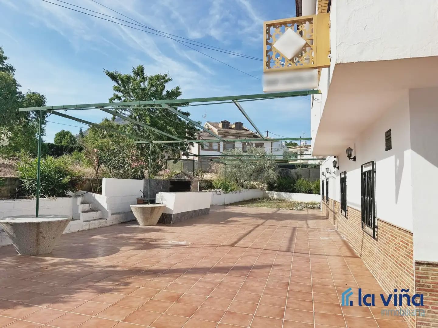 4 bedroom Townhouse for sale in Loja with garage - € 310,000 (Ref: 9880432)