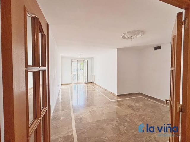 4 soverom Leilighet til salgs i Antequera med garasje - € 395 000 (Ref: 9883762)