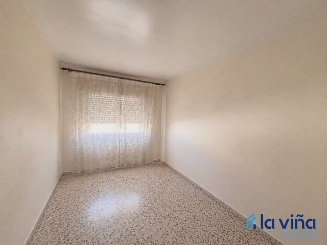 4 bedroom Flat for sale in Humilladero - € 155,000 (Ref: 9889553)