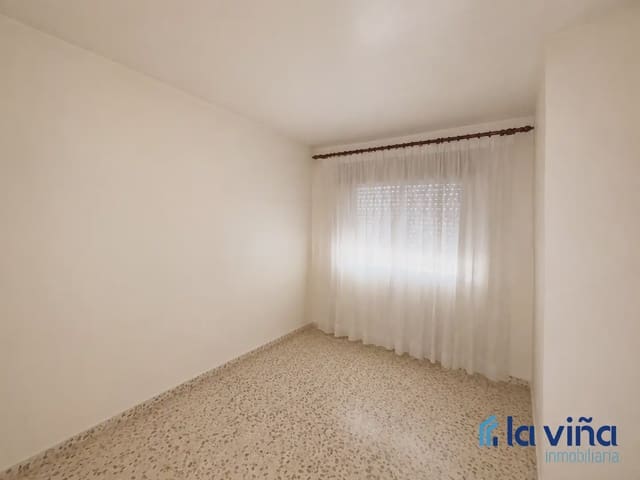 4 bedroom Flat for sale in Humilladero - € 155,000 (Ref: 9889553)