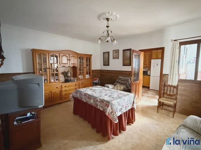 5 soverom Kjedet enebolig til salgs i Casariche med garasje - € 140 000 (Ref: 9893269)