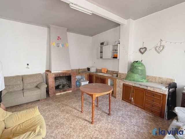 5 soverom Kjedet enebolig til salgs i Casariche med garasje - € 140 000 (Ref: 9893269)