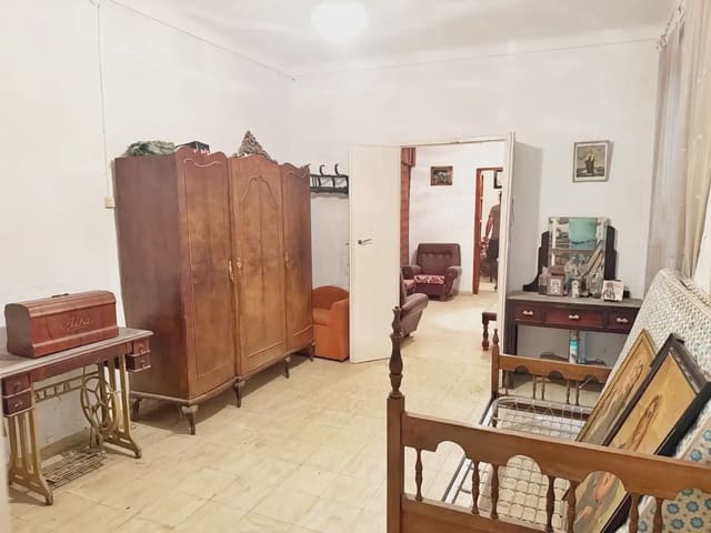 5 makuuhuone Omakotitalo myytävänä paikassa Mollina - 190 000 € (Ref: 9894964)