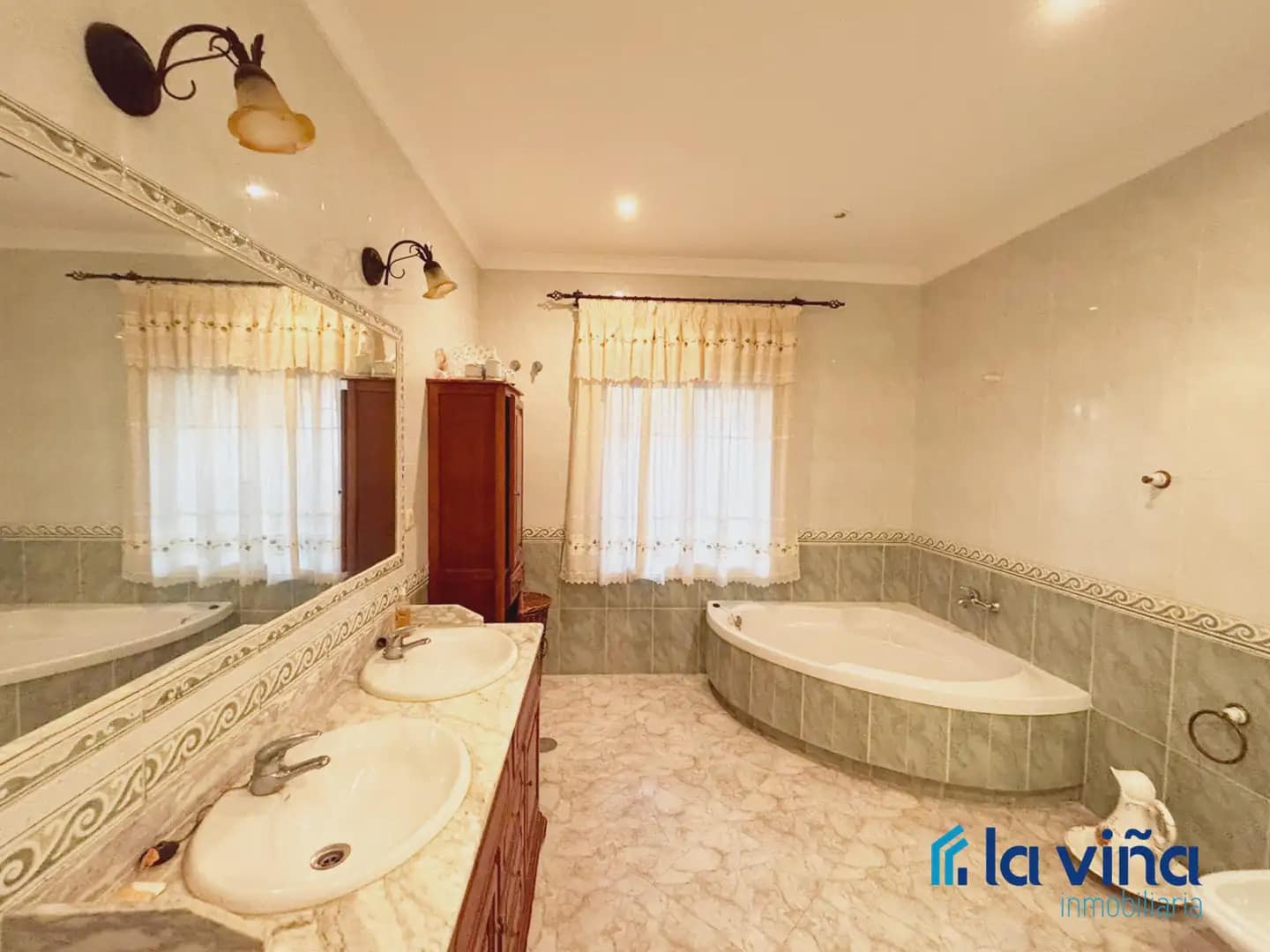 3 bedroom Bungalow for sale in Humilladero - € 235,000 (Ref: 9895644)
