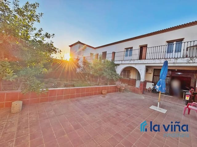 3 bedroom Bungalow for sale in Humilladero - € 235,000 (Ref: 9895644)