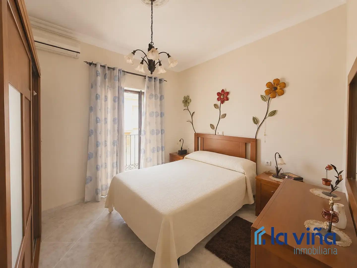 5 bedroom Townhouse for sale in Alameda - € 100,000 (Ref: 9914884)