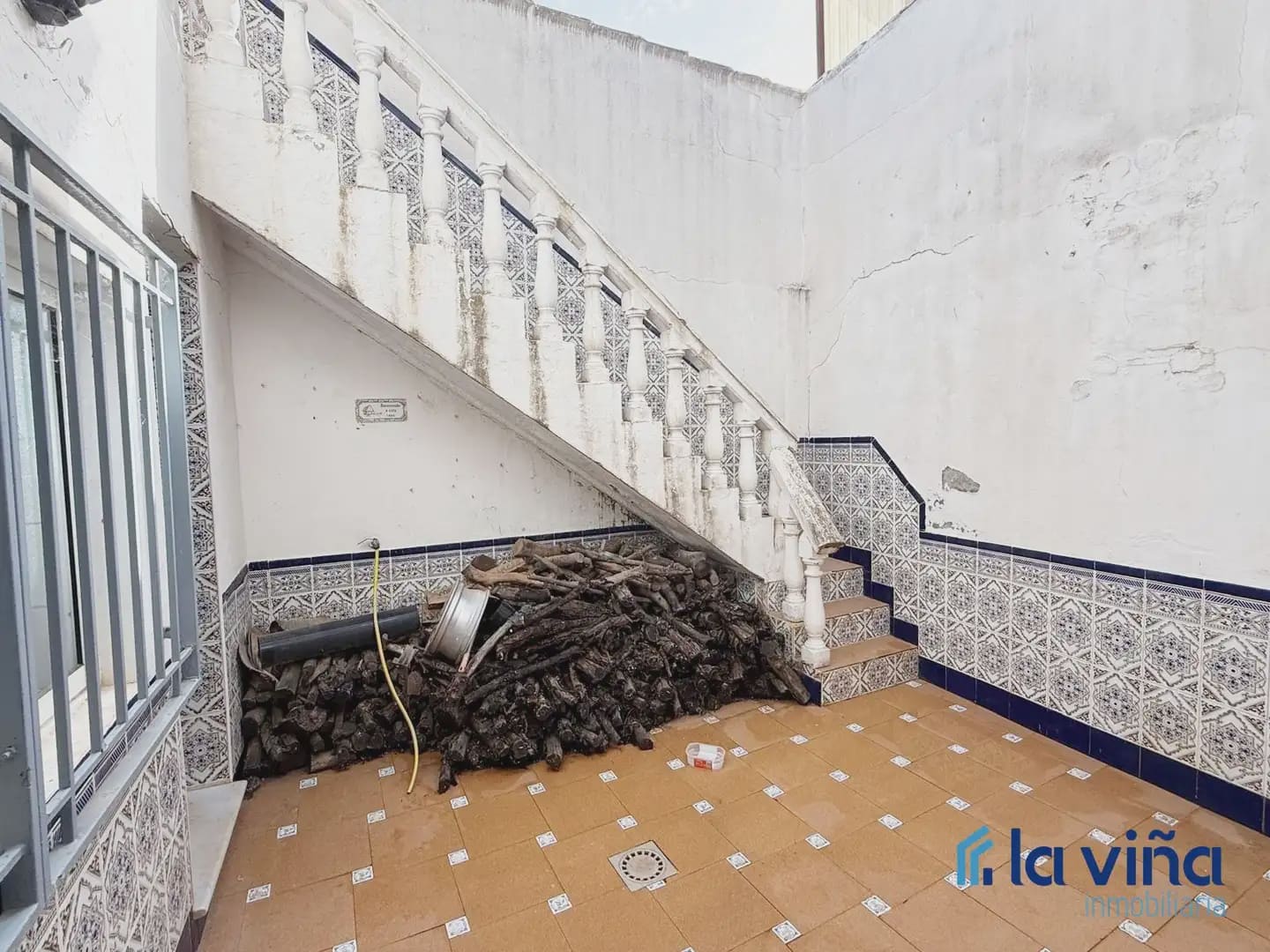 5 bedroom Townhouse for sale in Alameda - € 100,000 (Ref: 9914884)
