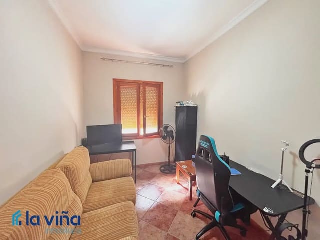 3 slaapkamer Huis te koop in Humilladero - € 225.000 (Ref: 9918833)