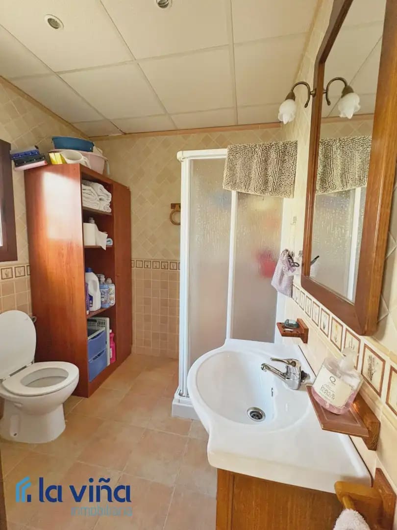 4 bedroom Business for sale in La Roda de Andalucia - € 499,000 (Ref: 9924969)