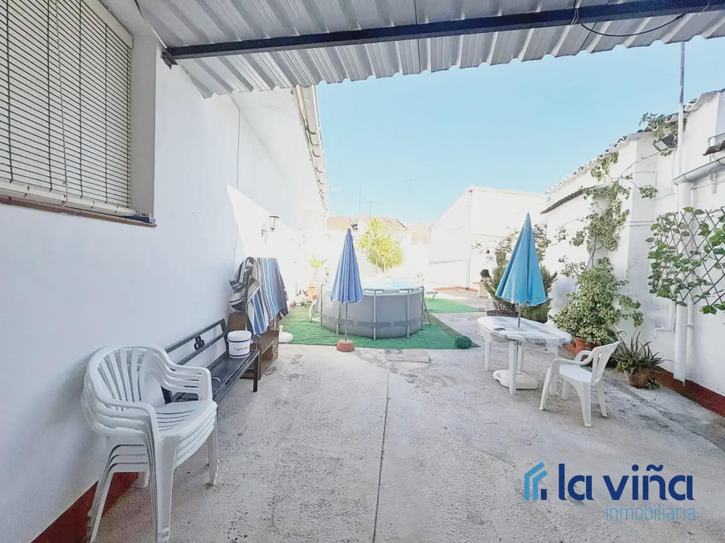 4 bedroom Business for sale in La Roda de Andalucia - € 499,000 (Ref: 9924969)