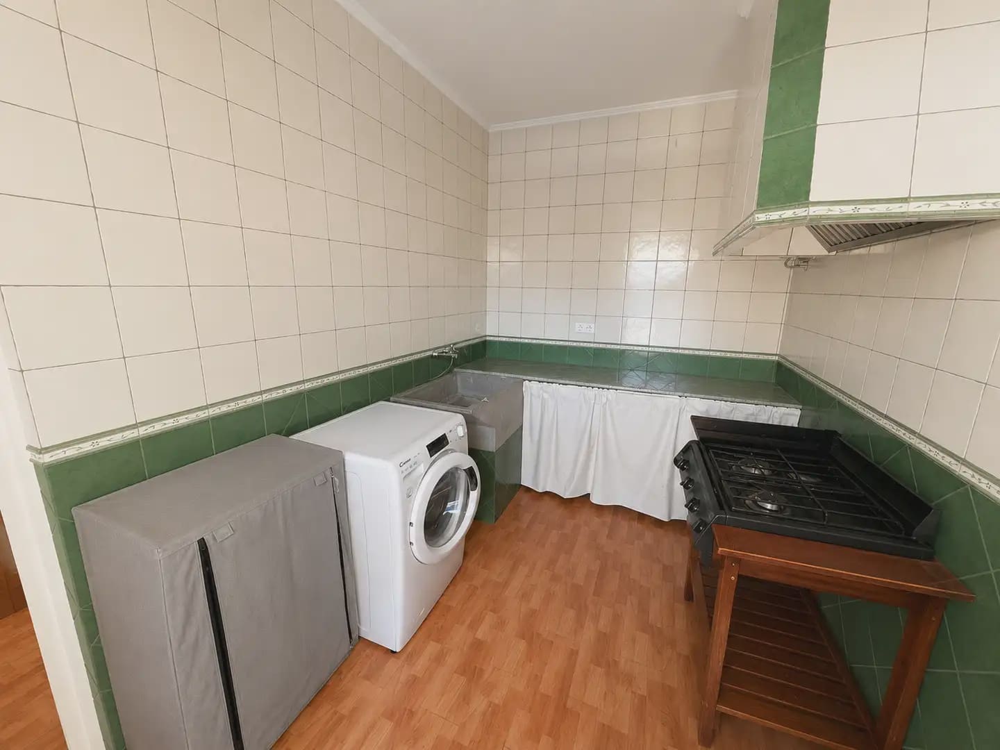 1 bedroom Commercial for sale in Loja with pool - € 390,000 (Ref: 9948411)