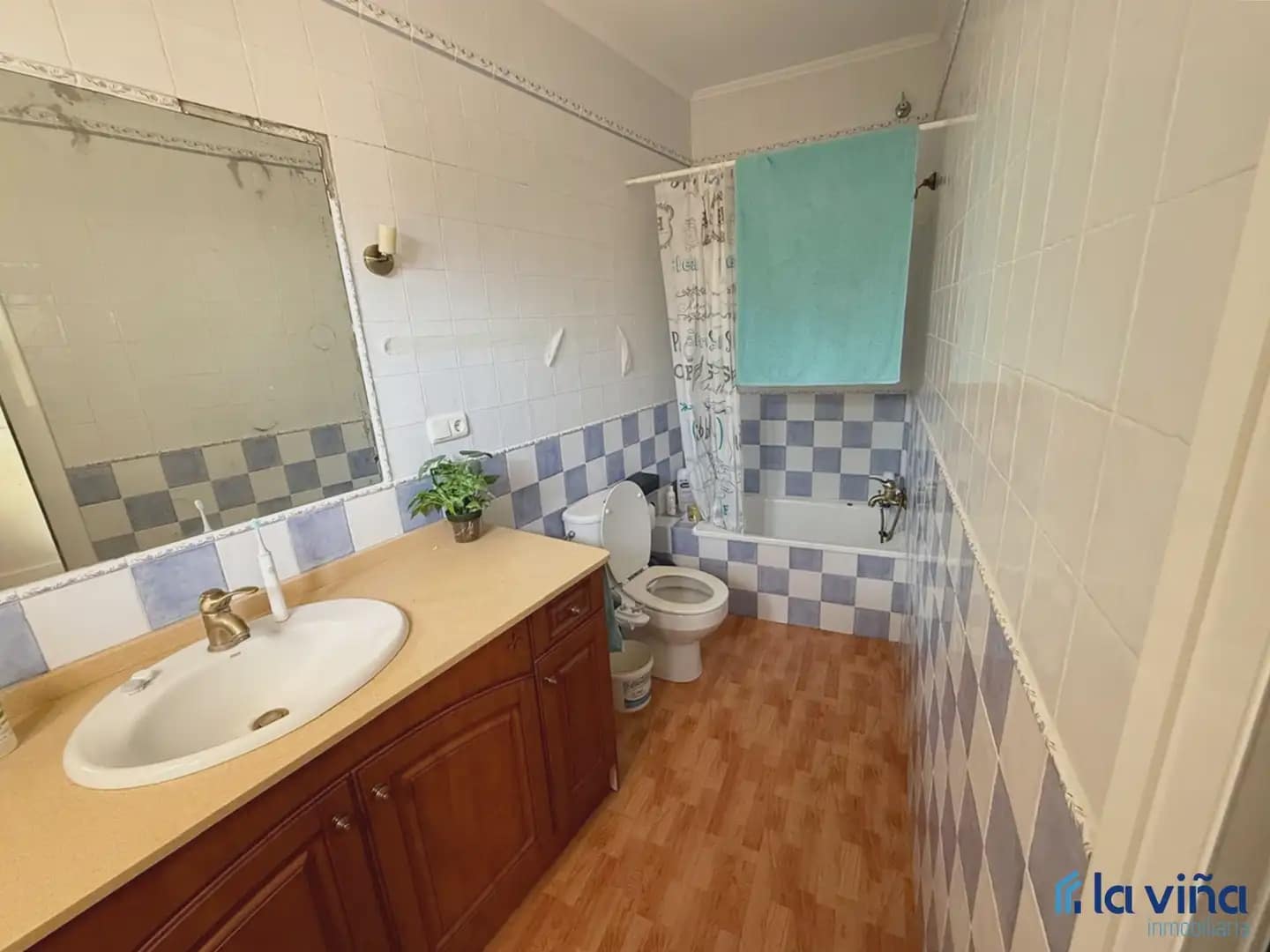1 bedroom Commercial for sale in Loja with pool - € 390,000 (Ref: 9948411)