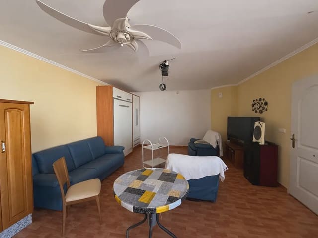 1 soveværelse Erhverv til salg i Fuente Camacho, Loja med swimmingpool - € 390.000 (Ref: 9948411)