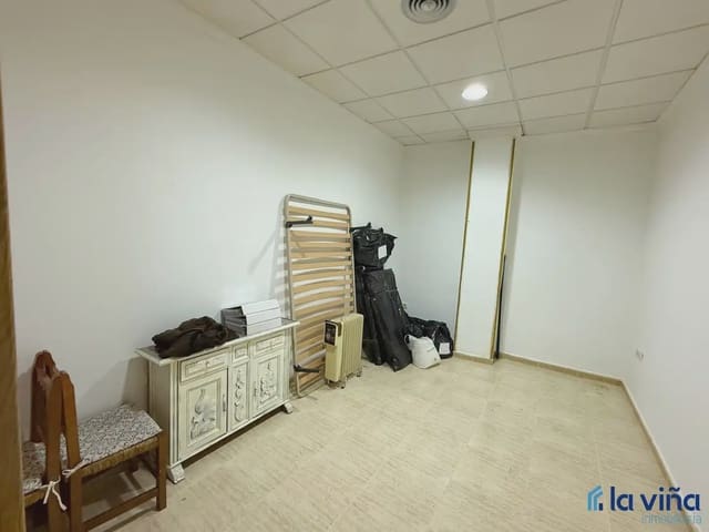 Kommersiell til salgs i Loja - € 79 000 (Ref: 9953600)
