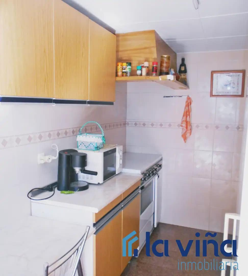 4 bedroom Townhouse for sale in Villanueva de Algaidas - € 140,000 (Ref: 9972457)