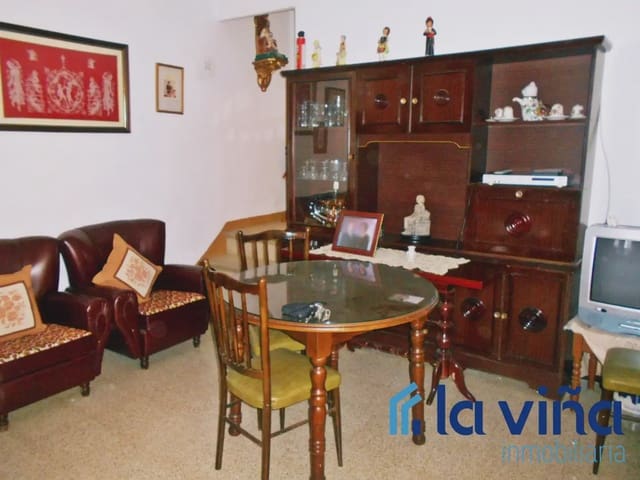 4 soveværelse Byhus til salg i Villanueva de Algaidas - € 140.000 (Ref: 9972457)