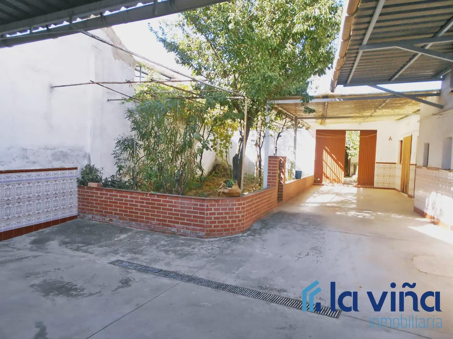 4 bedroom Townhouse for sale in Villanueva de Algaidas - € 140,000 (Ref: 9972457)